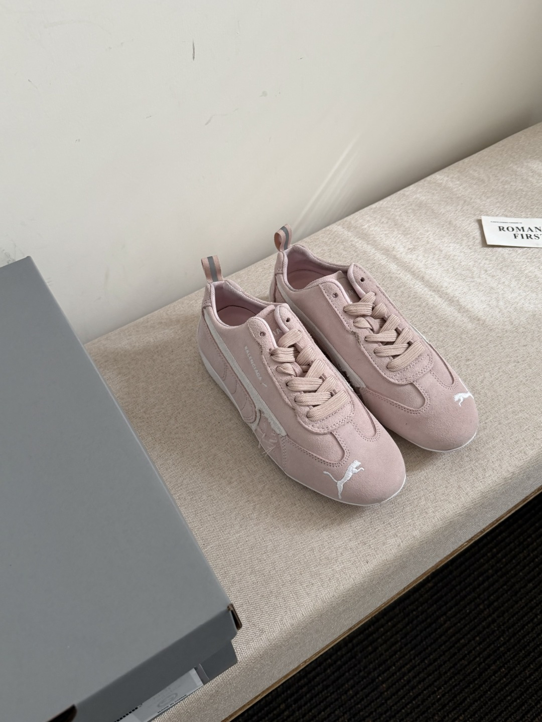 NO:725892,Co-branded pink details. Size36 - 40 (women's size), casual shoes/sports shoes, sneakers19860909联名粉色 细节图. Size36 - 40（女码）,休闲鞋/运动鞋,sneakers,Women's Shoes