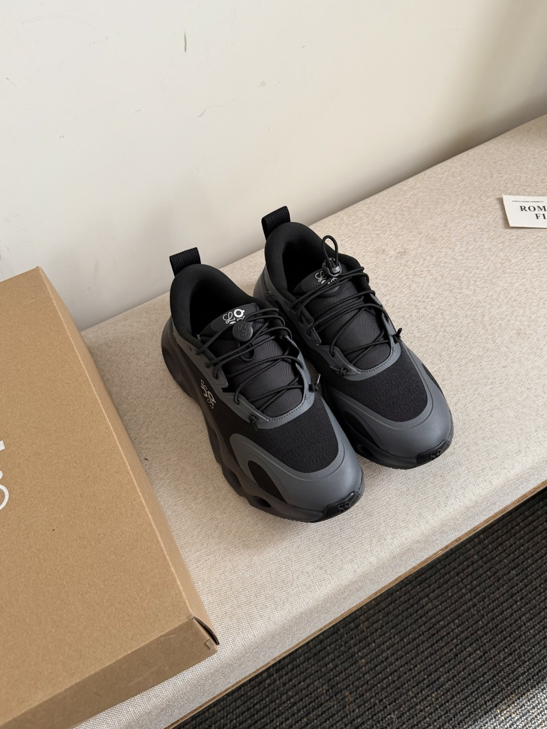 NO:726020,Black and gray details. Size36 - 45 (couple size), casual shoes/sports shoes, sneakers19860909黑灰色细节. Size36 - 45（情侣码）,休闲鞋/运动鞋,sneakers,Women's Shoes