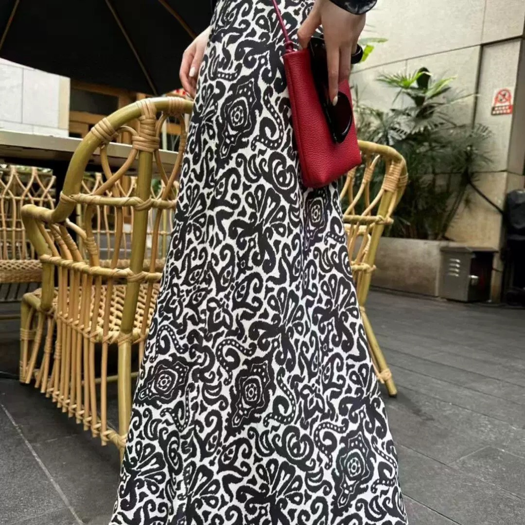 High-Quality Women’s Suit with Exchange Support, Packaged Max: Modern City Style. - 图片 6