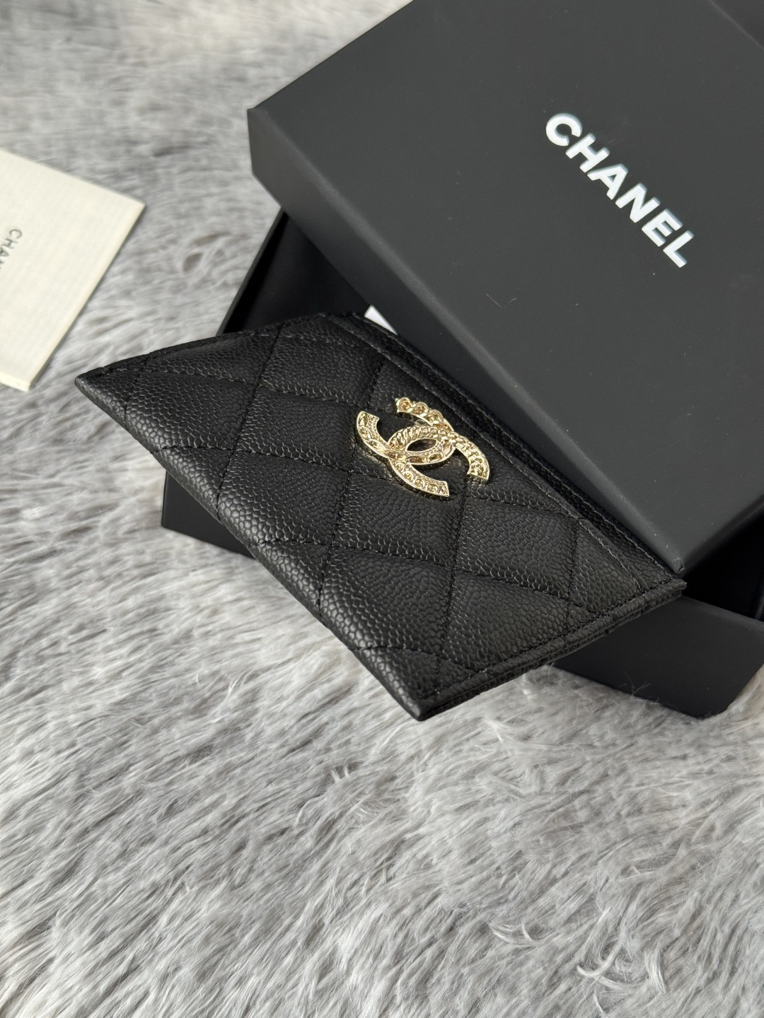 🆕型号ap-3048 CHANEL 22k浮雕lgo大双C五金，官网最新🆕卡包 鱼子酱中球纹牛皮防刮花，