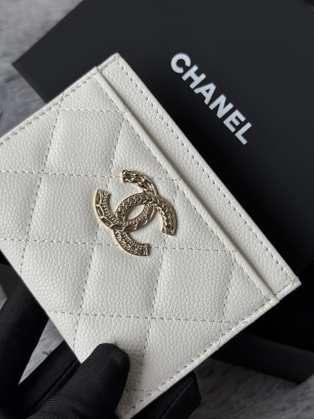 🆕型号ap-3048 CHANEL 22k浮雕lgo大双C五金，官网最新🆕卡包 鱼子酱中球纹牛皮防刮花，