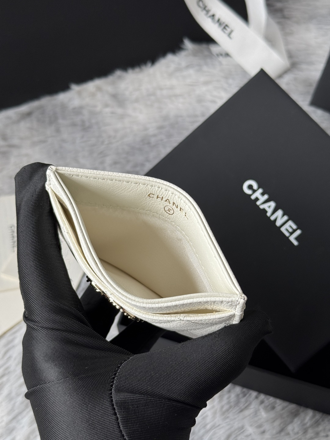 🆕型号ap-3048 CHANEL 22k浮雕lgo大双C五金，官网最新🆕卡包 鱼子酱中球纹牛皮防刮花，