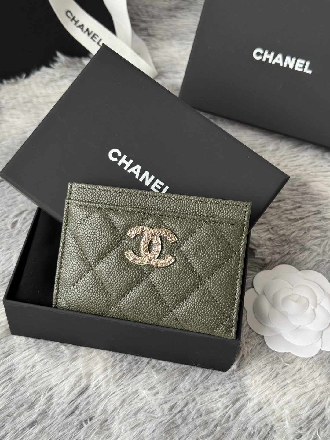 🆕型号ap-3048 CHANEL 22k浮雕lgo大双C五金，官网最新🆕卡包 鱼子酱中球纹牛皮防刮花，