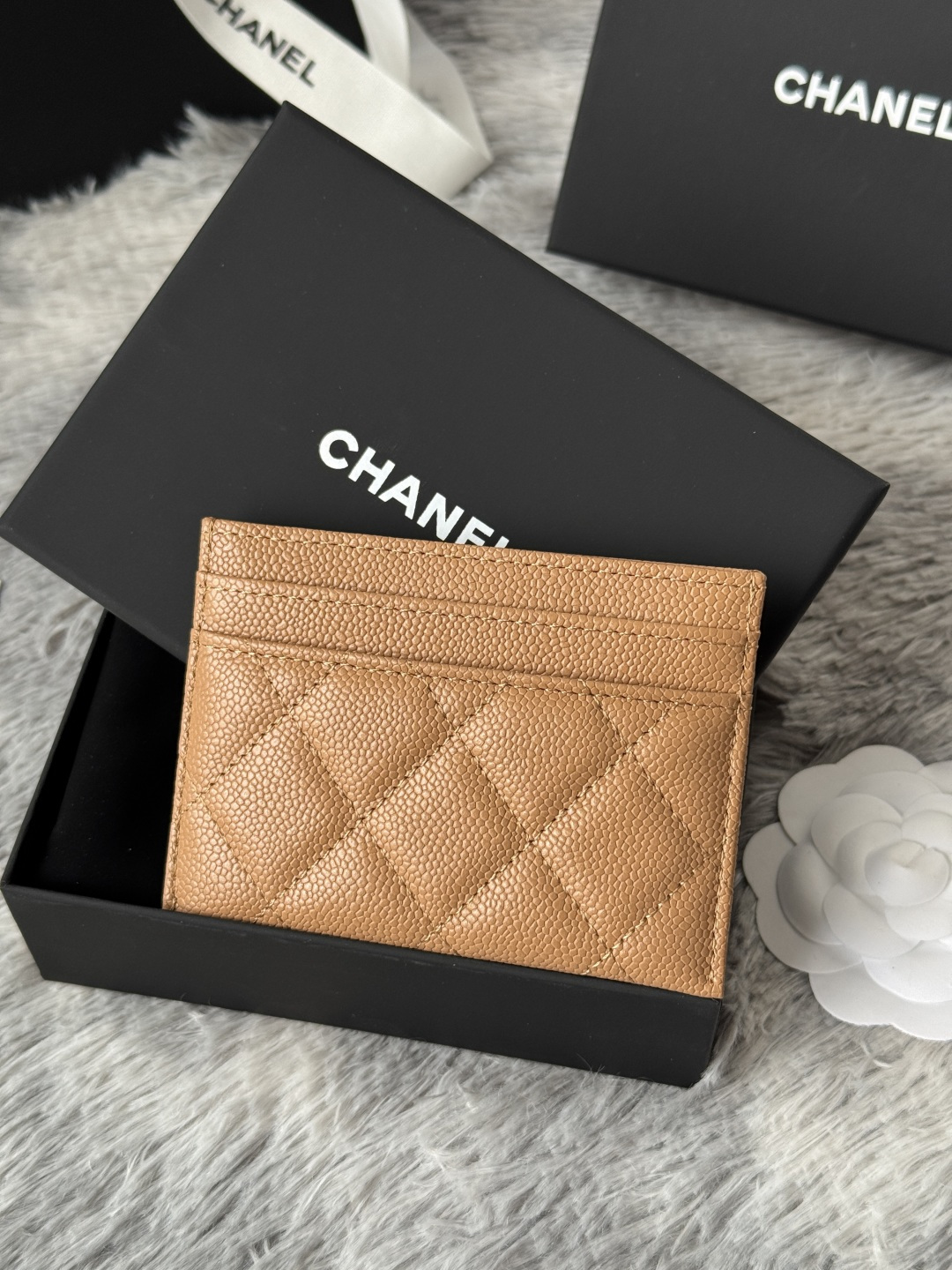 🆕型号ap-3048 CHANEL 22k浮雕lgo大双C五金，官网最新🆕卡包 鱼子酱中球纹牛皮防刮花，