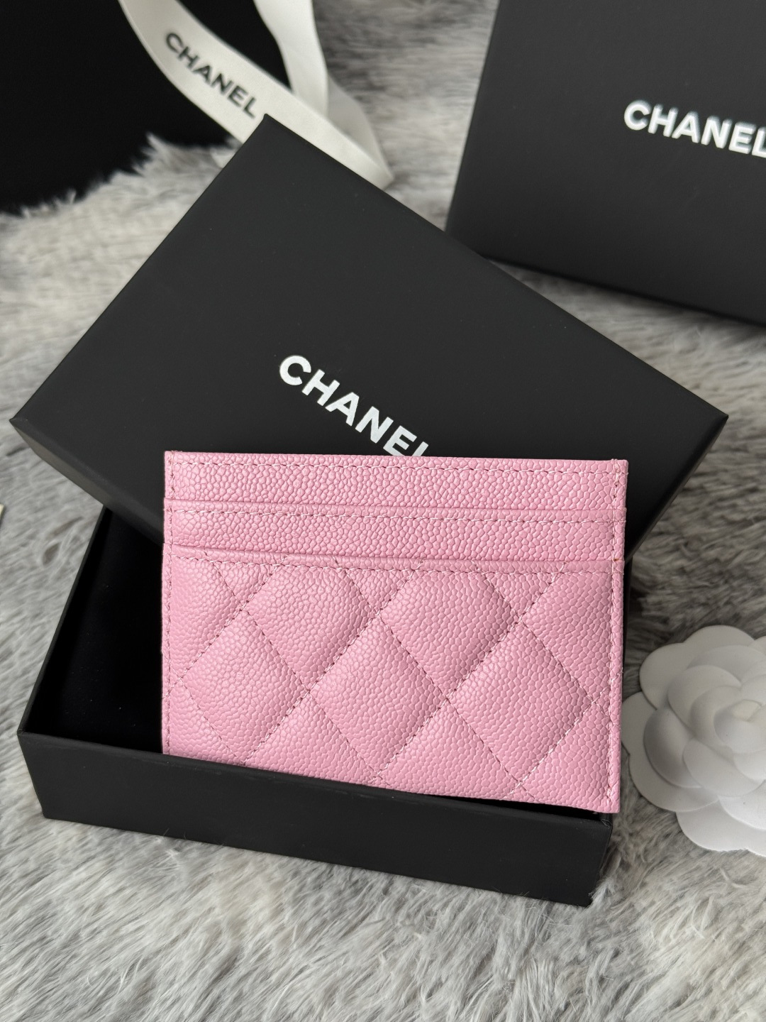 🆕型号ap-3048 CHANEL 22k浮雕lgo大双C五金，官网最新🆕卡包 鱼子酱中球纹牛皮防刮花，