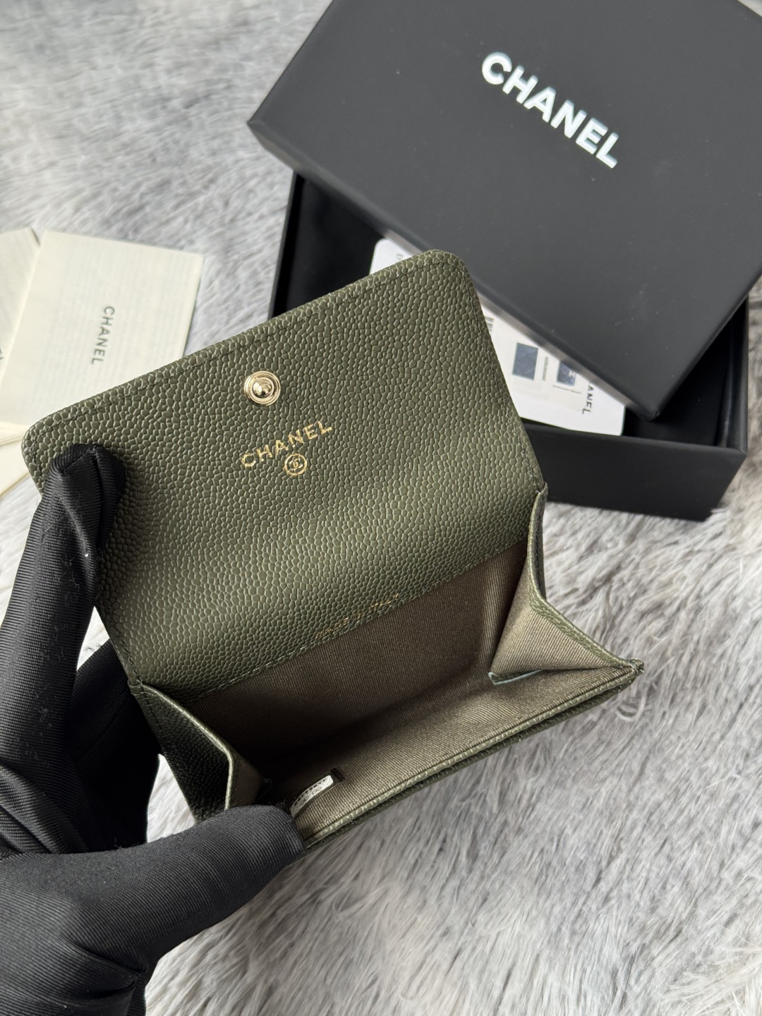 🆕型号ap-3047CHANEL 22k浮雕五金，新双C大lgo带有精致复刻味，非常美丽，官网最新🆕卡包