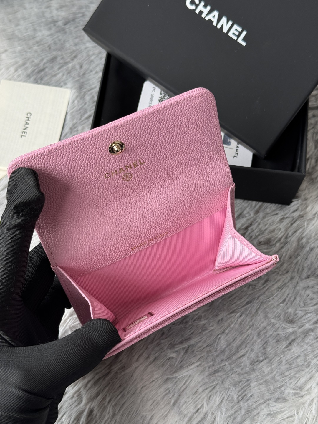 🆕型号ap-3047CHANEL 22k浮雕五金，新双C大lgo带有精致复刻味，非常美丽，官网最新🆕卡包