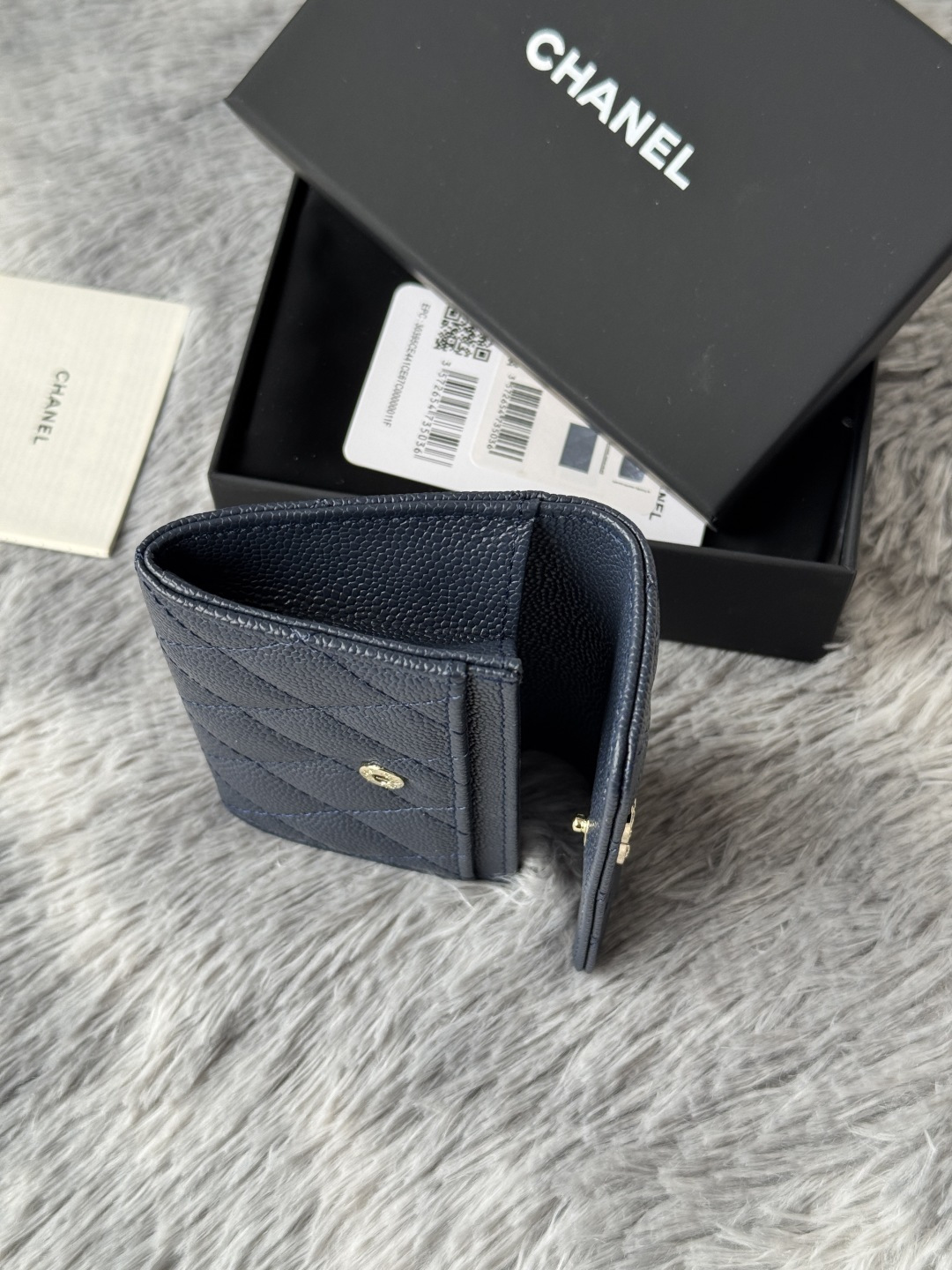🆕型号ap-3047CHANEL 22k浮雕五金，新双C大lgo带有精致复刻味，非常美丽，官网最新🆕卡包