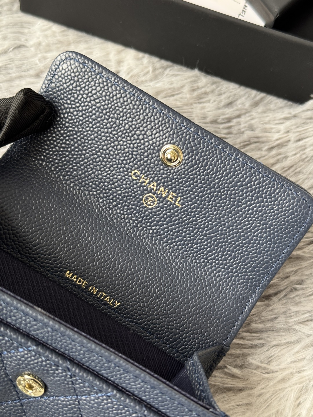 🆕型号ap-3047CHANEL 22k浮雕五金，新双C大lgo带有精致复刻味，非常美丽，官网最新🆕卡包