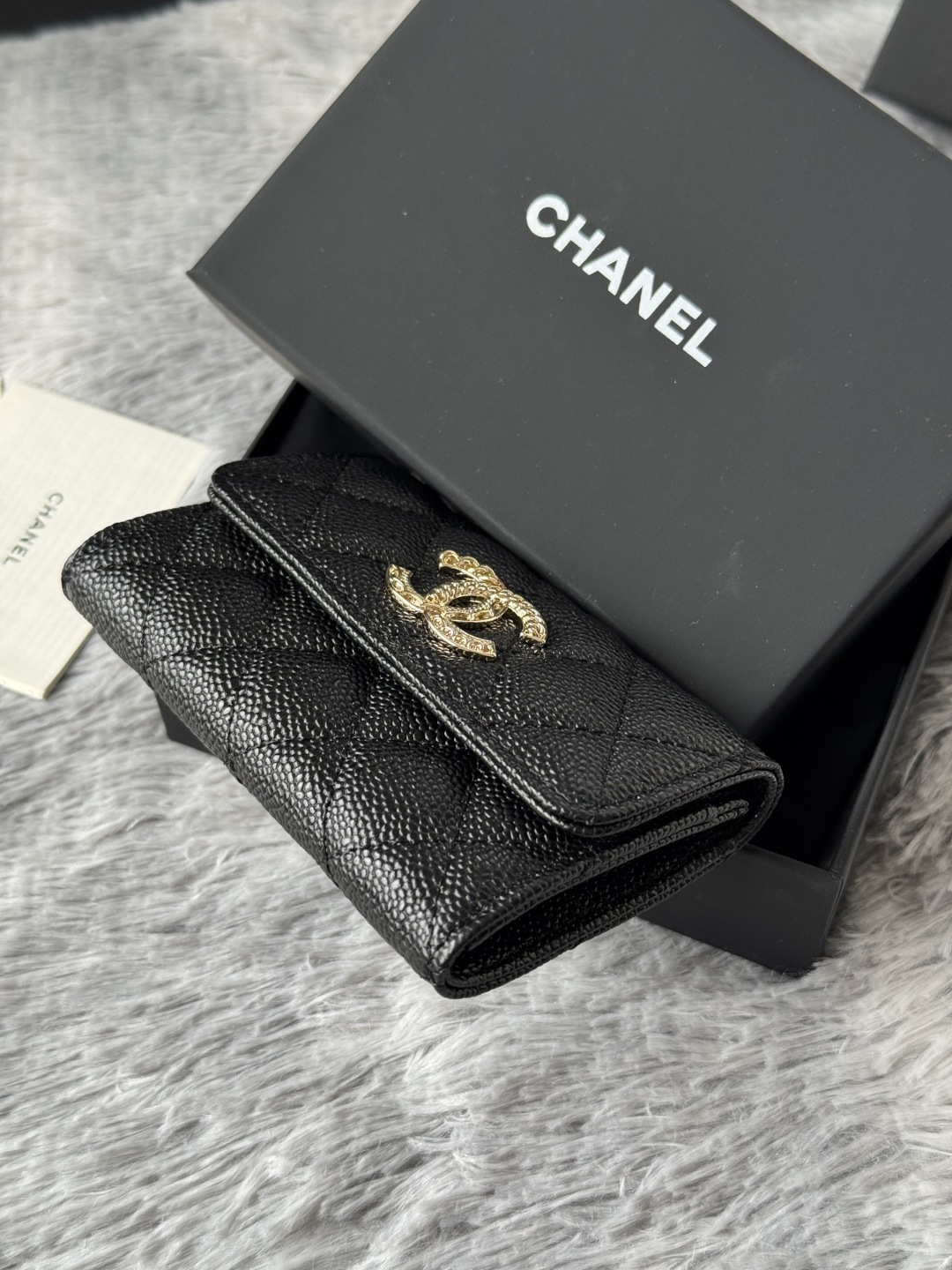 🆕型号ap-3047CHANEL 22k浮雕五金，新双C大lgo带有精致复刻味，非常美丽，官网最新🆕卡包