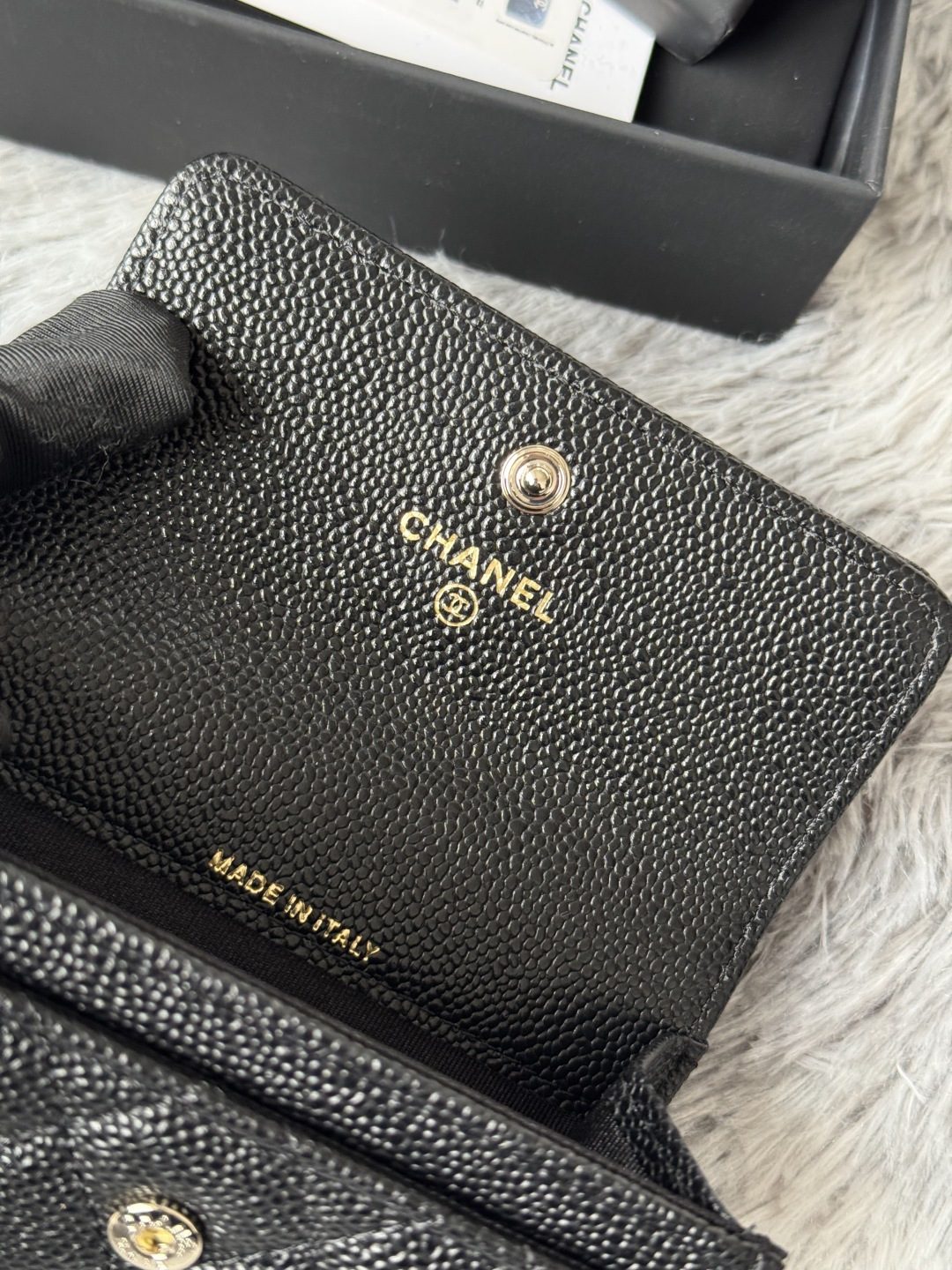 🆕型号ap-3047CHANEL 22k浮雕五金，新双C大lgo带有精致复刻味，非常美丽，官网最新🆕卡包