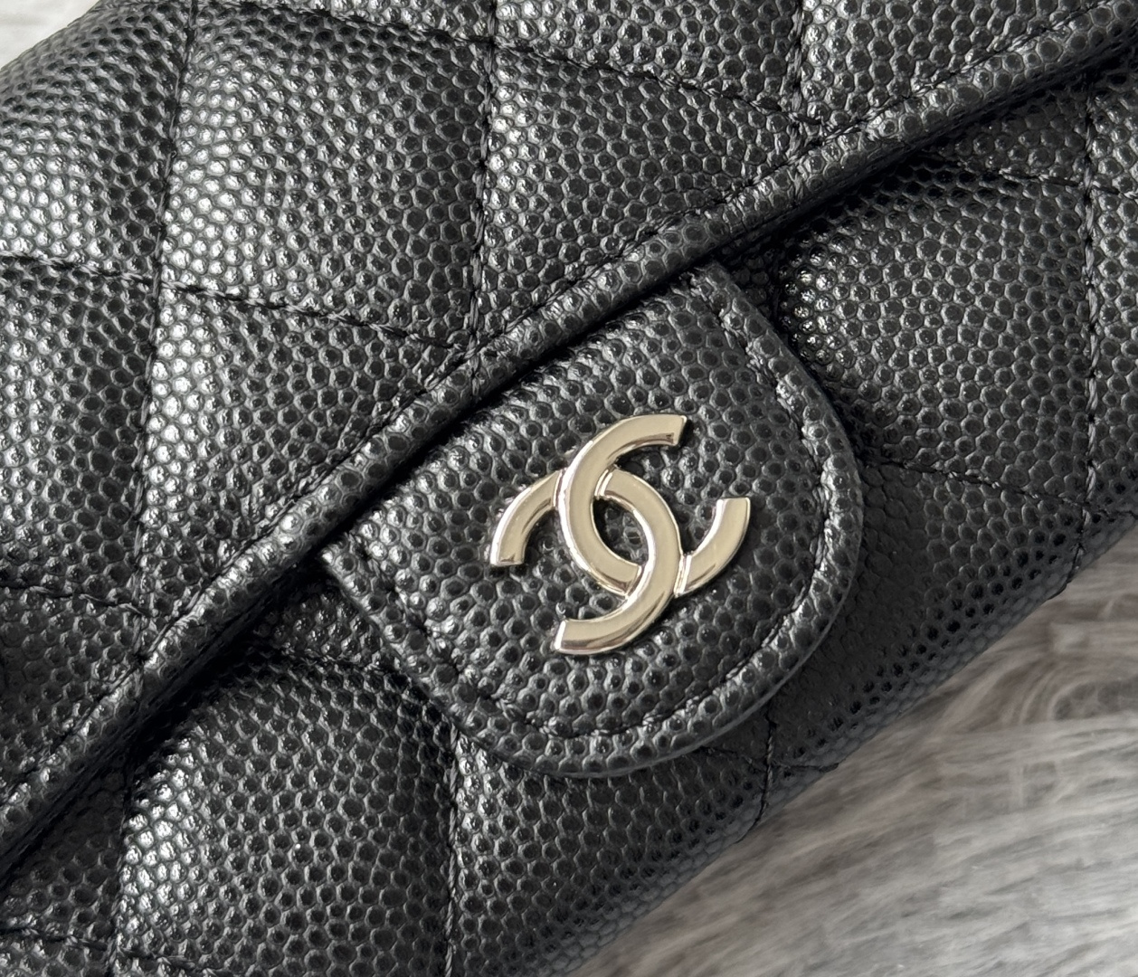 🆕CHANEL羊皮/鱼子酱，大小球纹 经典系列  黑色 /金色 银色 五金 独家实拍    经典cf小卡