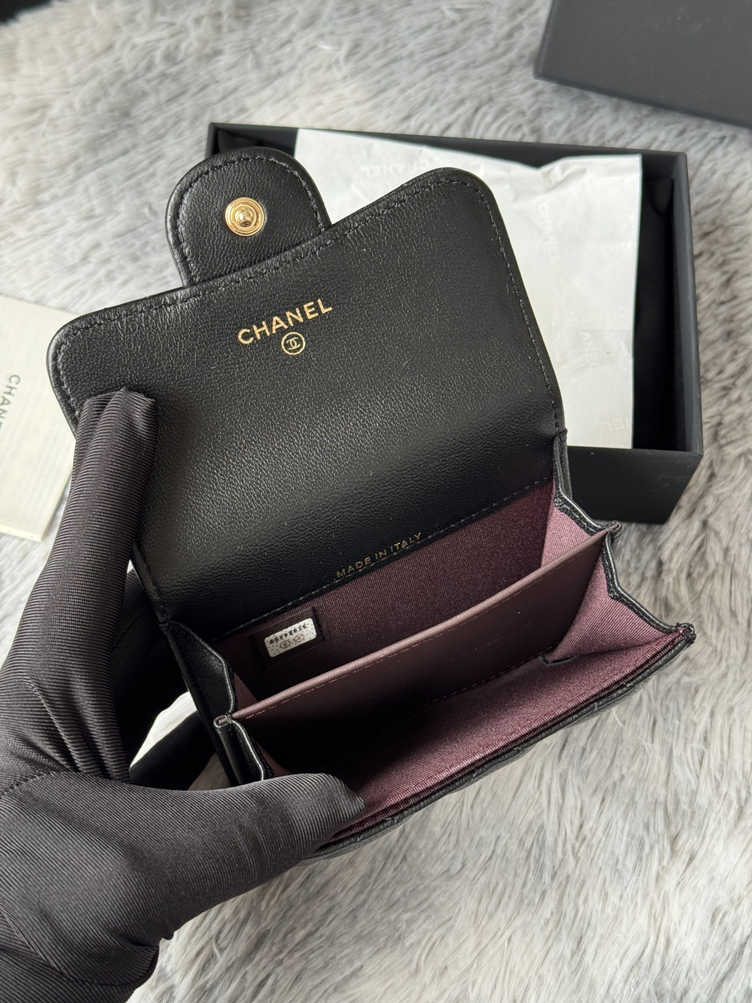 P升级版CHANEL。 经典cf卡包💦款号A31504顶级皮料五金，菱格纹路.原单品质！细节美到淋漓尽致