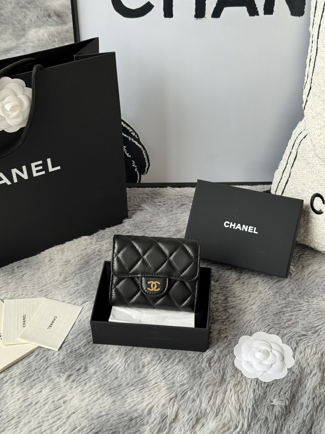 P升级版CHANEL。 经典cf卡包💦款号A31504顶级皮料五金，菱格纹路.原单品质！细节美到淋漓尽致