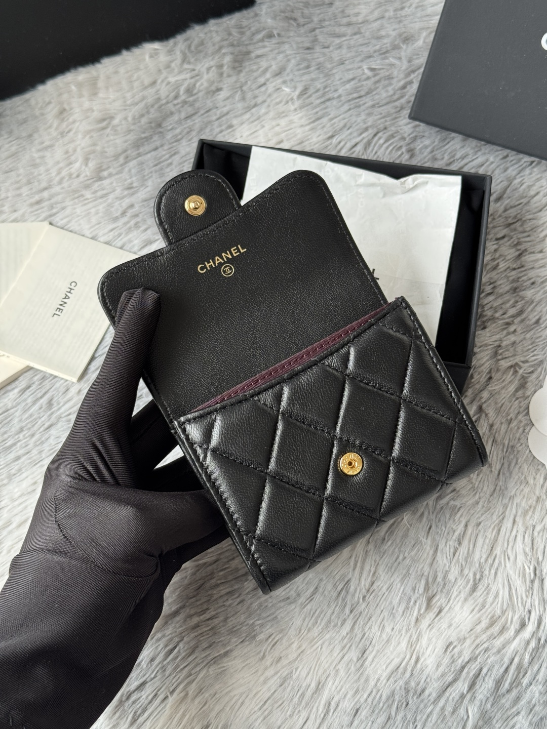 P升级版CHANEL。 经典cf卡包💦款号A31504顶级皮料五金，菱格纹路.原单品质！细节美到淋漓尽致