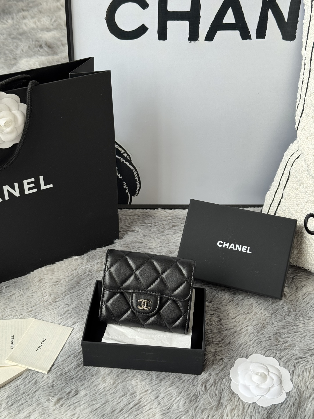 P升级版CHANEL。 经典cf卡包💦款号A31504顶级皮料五金，菱格纹路.原单品质！细节美到淋漓尽致