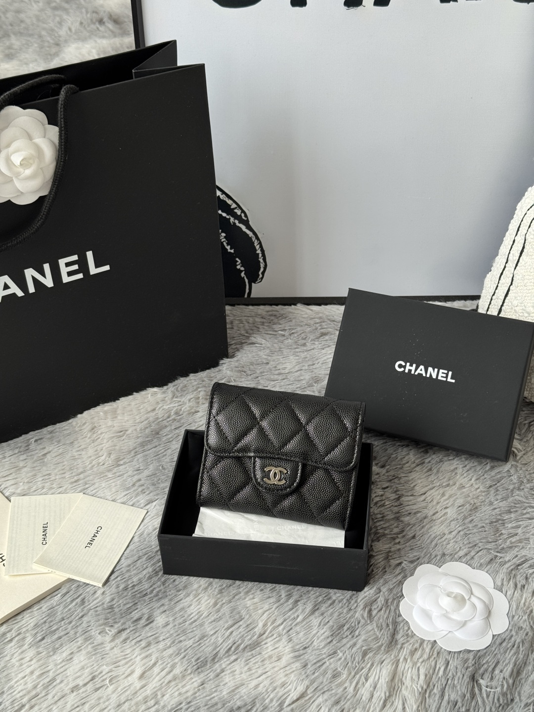 P升级版CHANEL。 经典cf卡包💦款号A31504顶级皮料五金，菱格纹路.原单品质！细节美到淋漓尽致