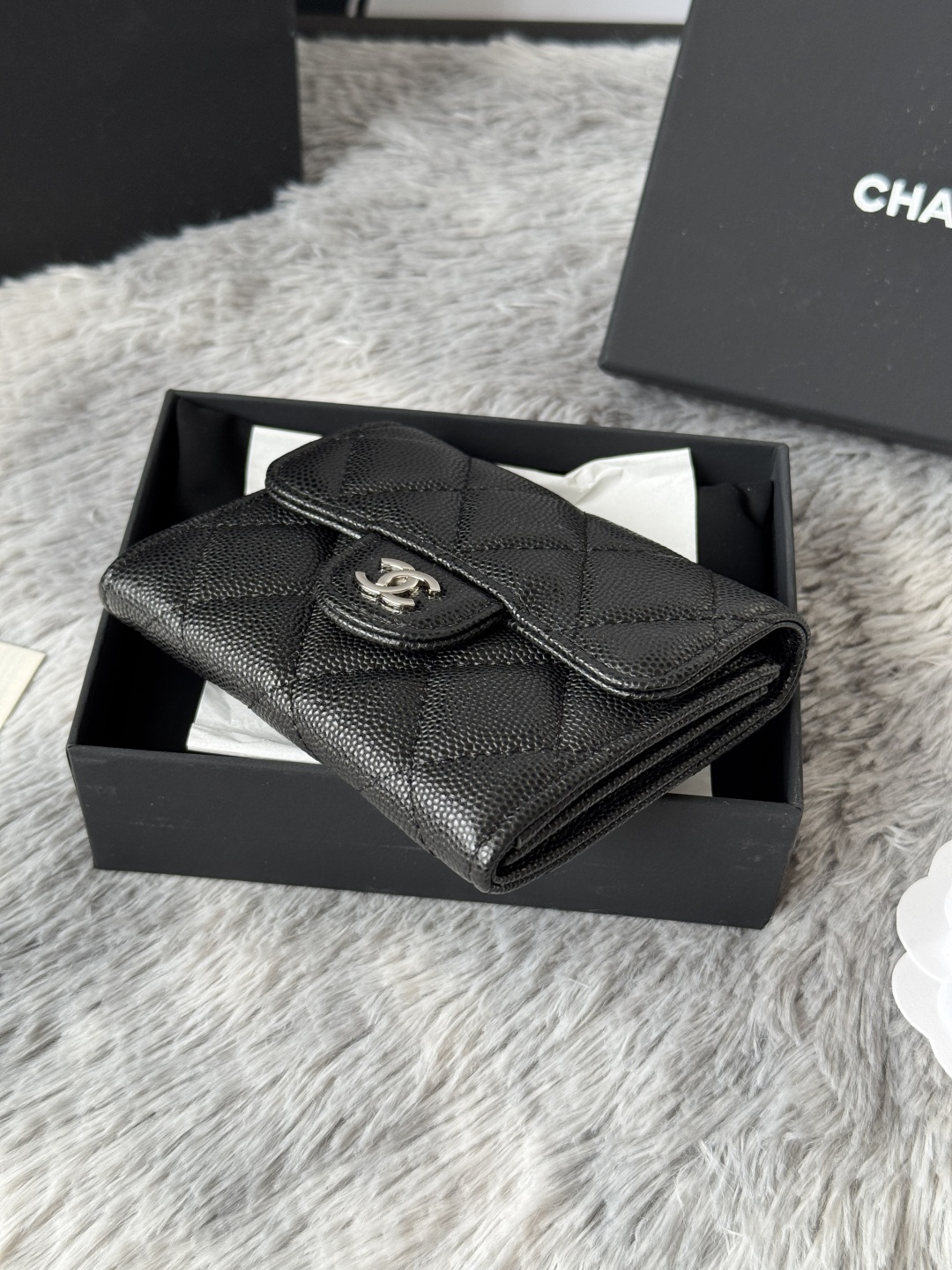 P升级版CHANEL。 经典cf卡包💦款号A31504顶级皮料五金，菱格纹路.原单品质！细节美到淋漓尽致