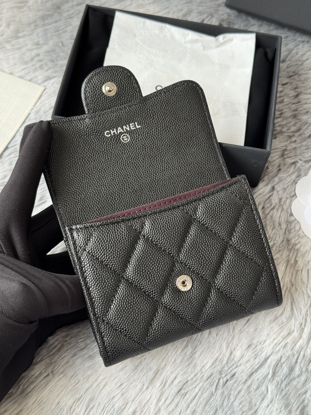 P升级版CHANEL。 经典cf卡包💦款号A31504顶级皮料五金，菱格纹路.原单品质！细节美到淋漓尽致
