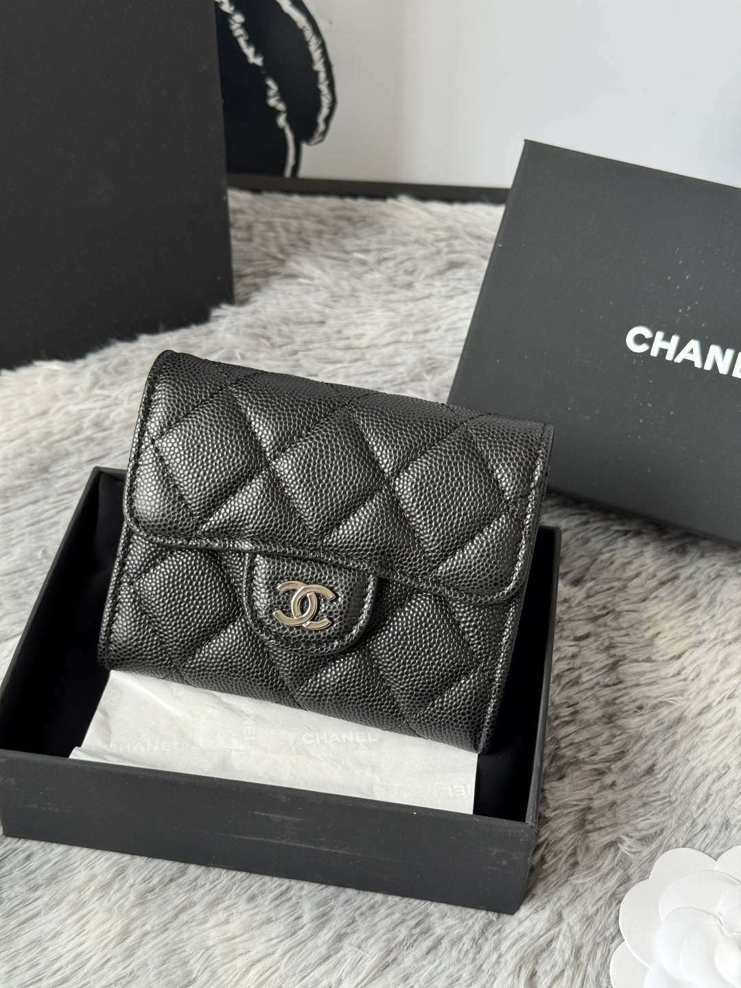 P升级版CHANEL。 经典cf卡包💦款号A31504顶级皮料五金，菱格纹路.原单品质！细节美到淋漓尽致