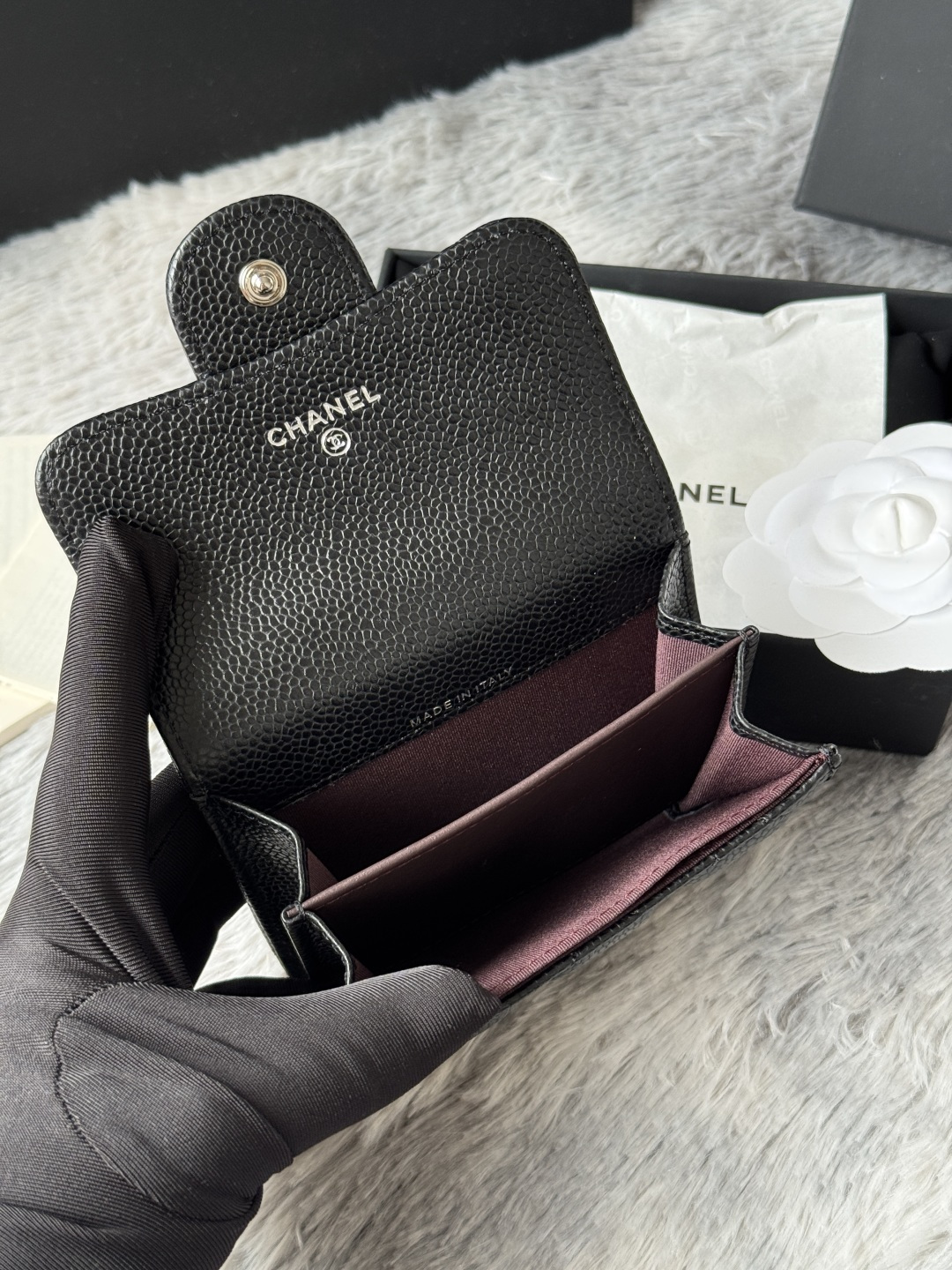 P升级版CHANEL。 经典cf卡包💦款号A31504顶级皮料五金，菱格纹路.原单品质！细节美到淋漓尽致