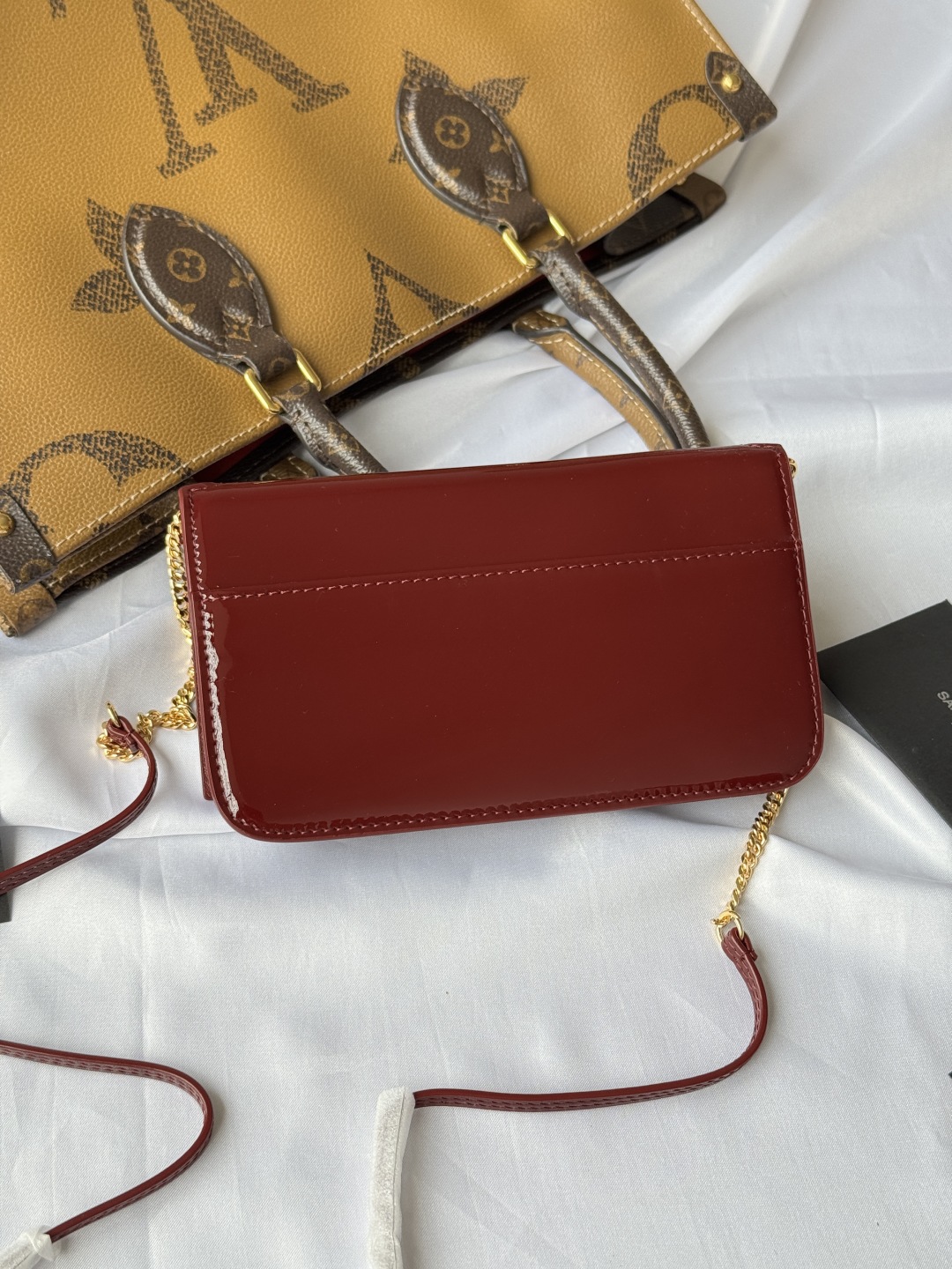 Saint Laurent Paris Phone Holder Mini Bag - Stylish and Functional 25 cmp i1748314146950 600 0 1