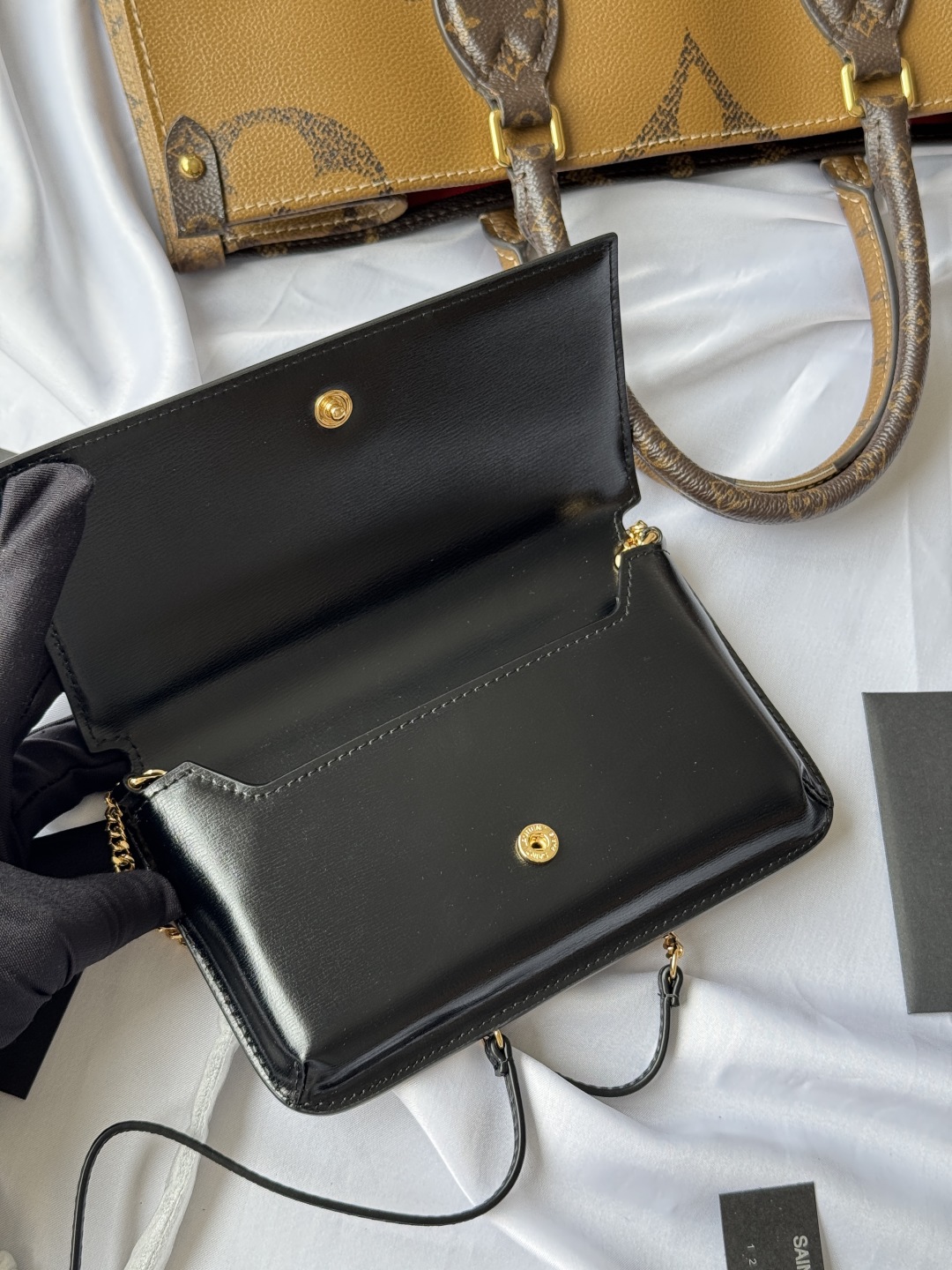 Saint Laurent Paris Mini Black Leather Wallet on Chain Crossbody Bag 7 cmp i1748314226065 4889 0 5