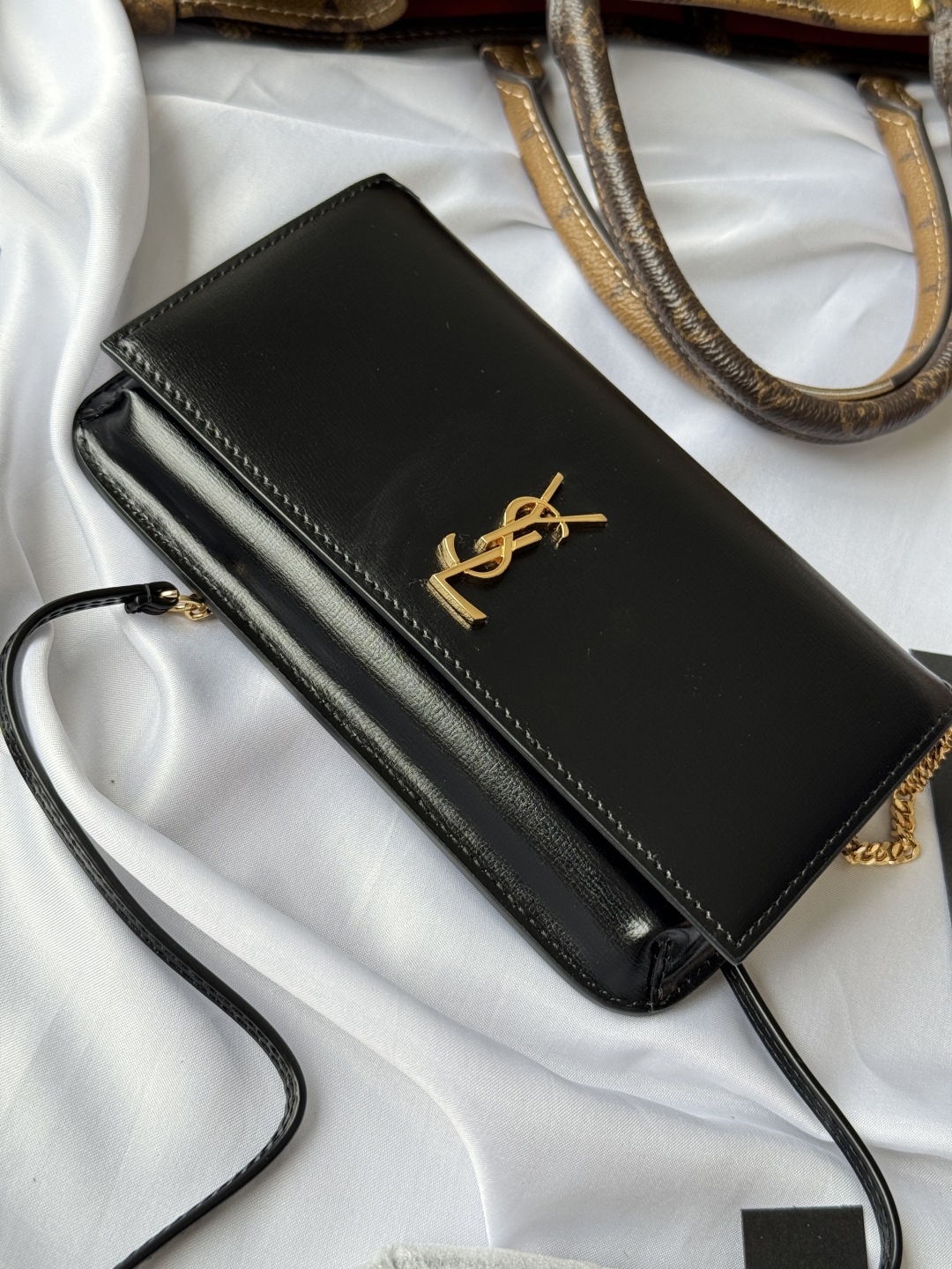 Saint Laurent Paris Mini Black Leather Wallet on Chain Crossbody Bag 6 cmp i1748314226091 4814 0 4