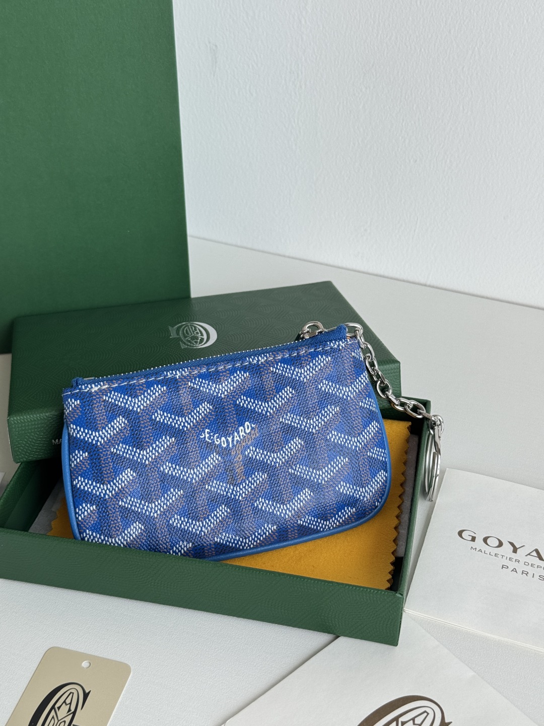 Goyard Sénat Nano Blue Key Pouch Cardholder - Compact and Secure 3 cmp i1749210329265 5465 0 2
