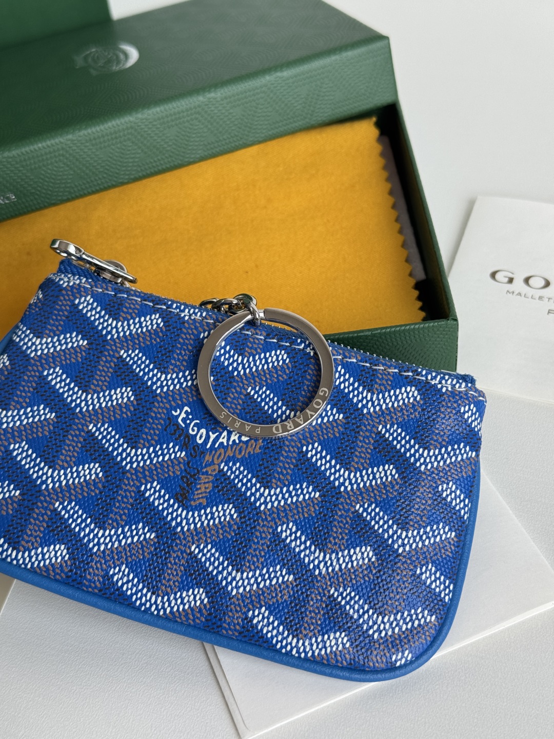Goyard Sénat Nano Blue Key Pouch Cardholder - Compact and Secure 6 cmp i1749210331197 8643 0 5