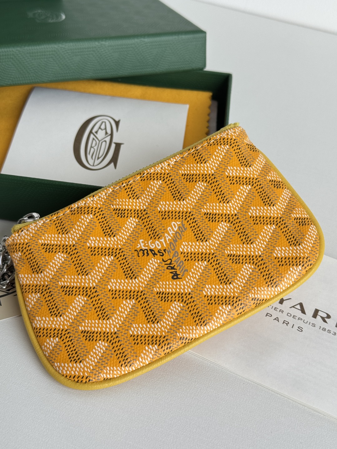 Goyard Sénat Nano Yellow Key Pouch/Cardholder - Compact & Secure 7 cmp i1749210434631 5615 0 5