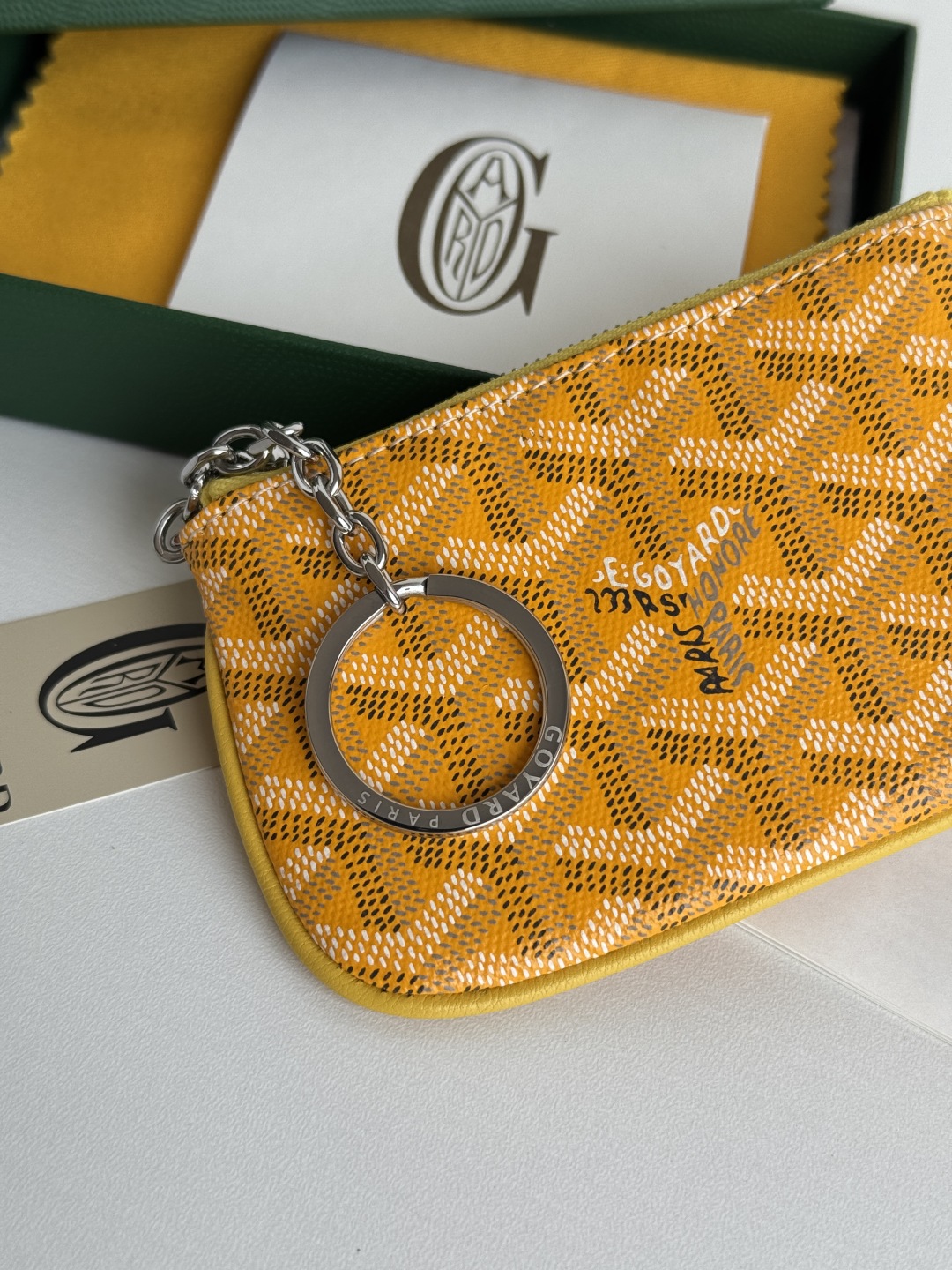 Goyard Sénat Nano Yellow Key Pouch/Cardholder - Compact & Secure 8 cmp i1749210434640 1948 0 6