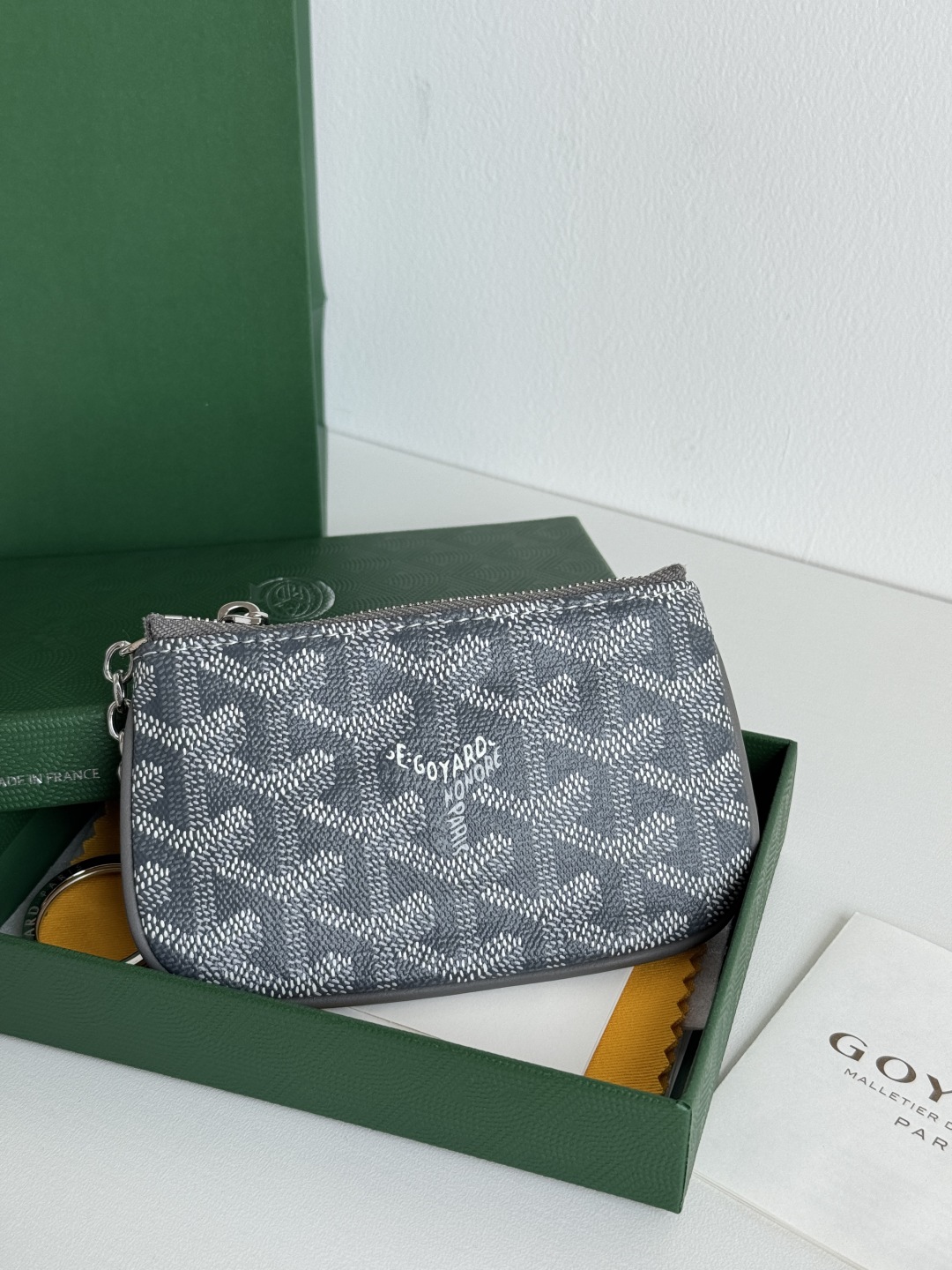 Goyard Sénat Nano Key Pouch Cardholder - Compact & Stylish Accessory 3 cmp i1749210499727 3137 0 1