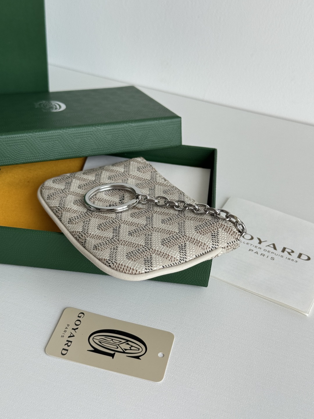 Goyard Sénat Nano Key Pouch Card Holder - Compact & Stylish Accessory 5 cmp i1749210577835 3821 0 4