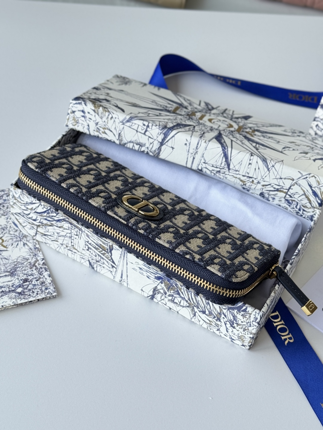 Dior 长款拉链钱包 提花布 Dior Oblique 搭配深蓝色头层牛皮 容量大双隔层