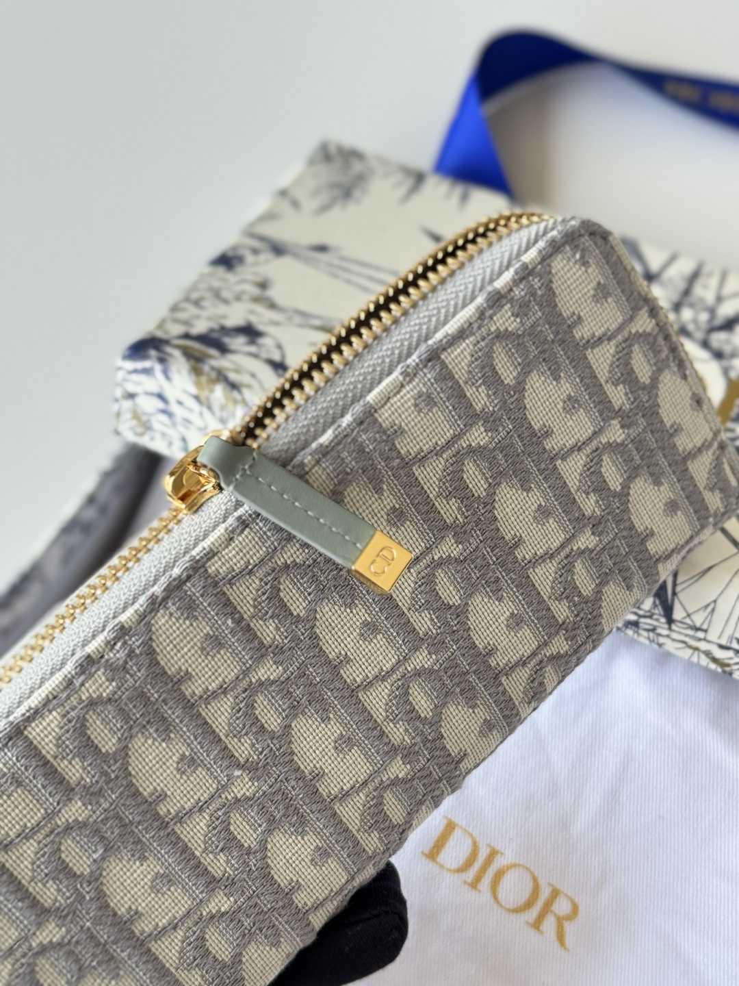 Dior 长款拉链钱包 提花布 Dior Oblique 搭配深蓝色头层牛皮 容量大双隔层