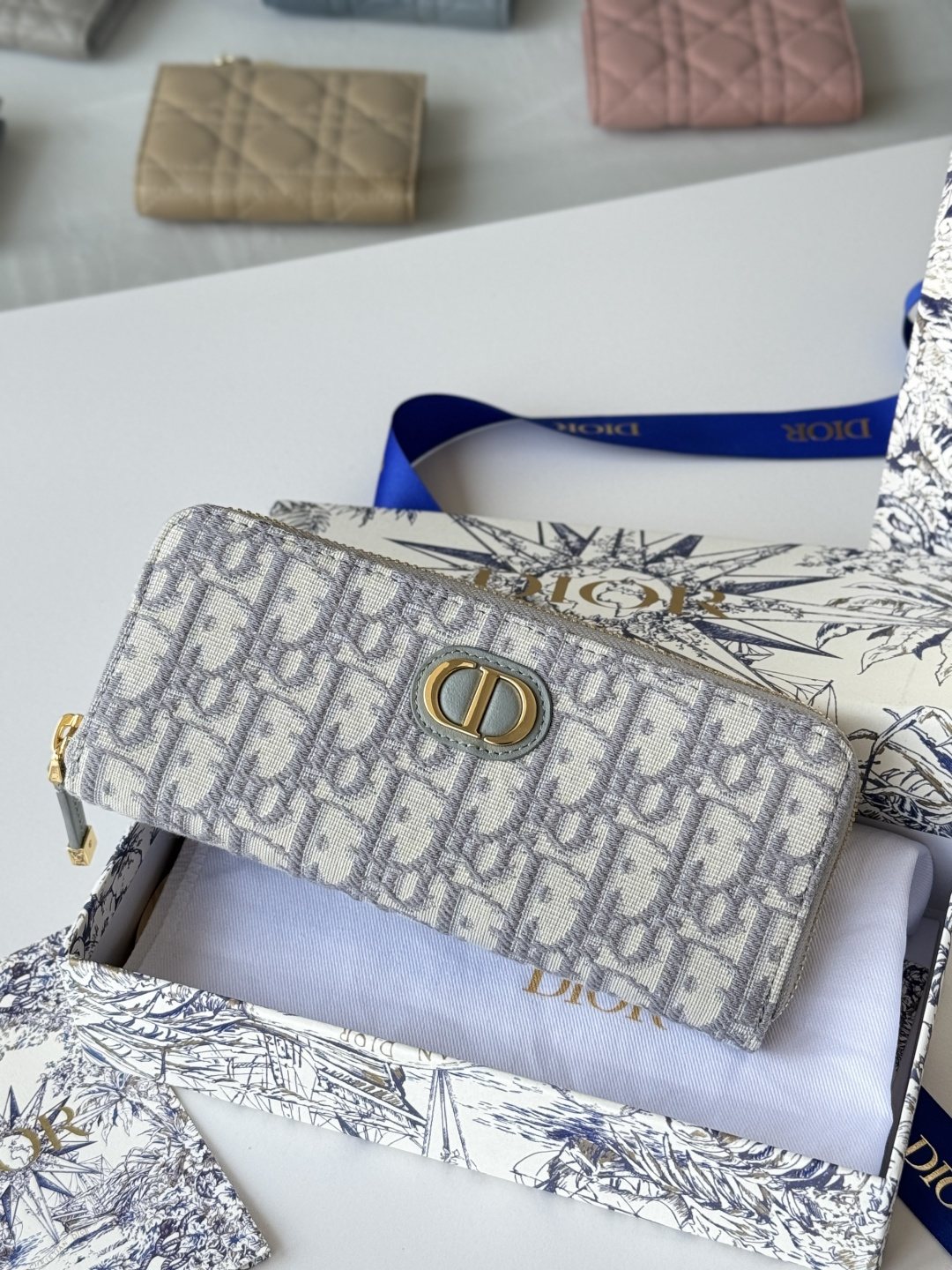 Dior 长款拉链钱包 提花布 Dior Oblique 搭配深蓝色头层牛皮 容量大双隔层