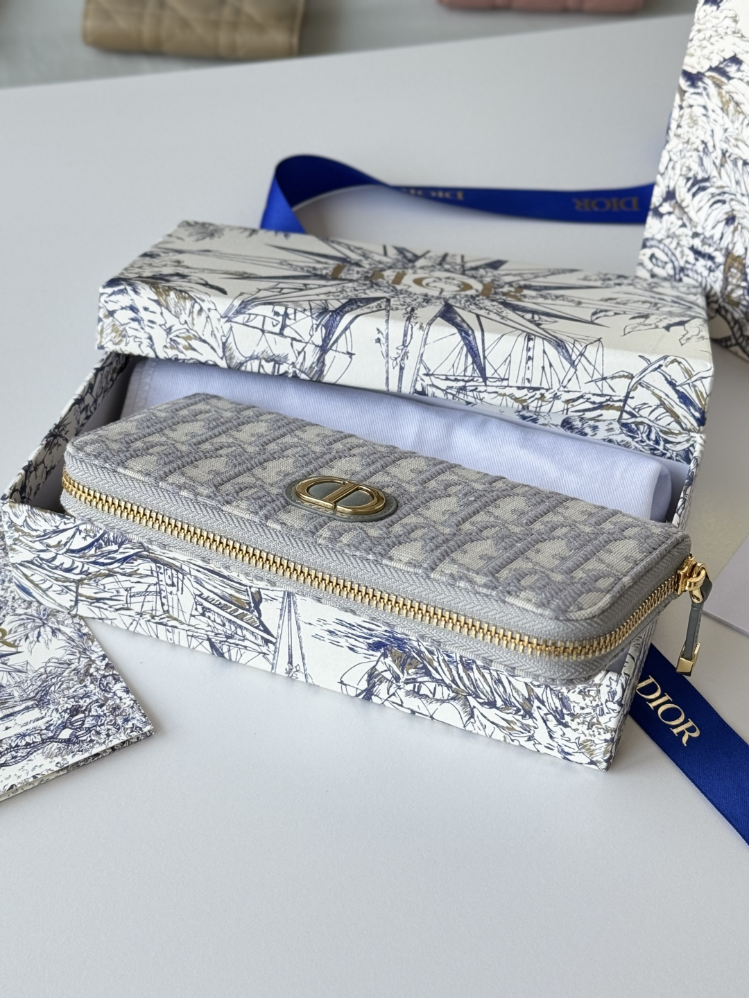Dior 长款拉链钱包 提花布 Dior Oblique 搭配深蓝色头层牛皮 容量大双隔层