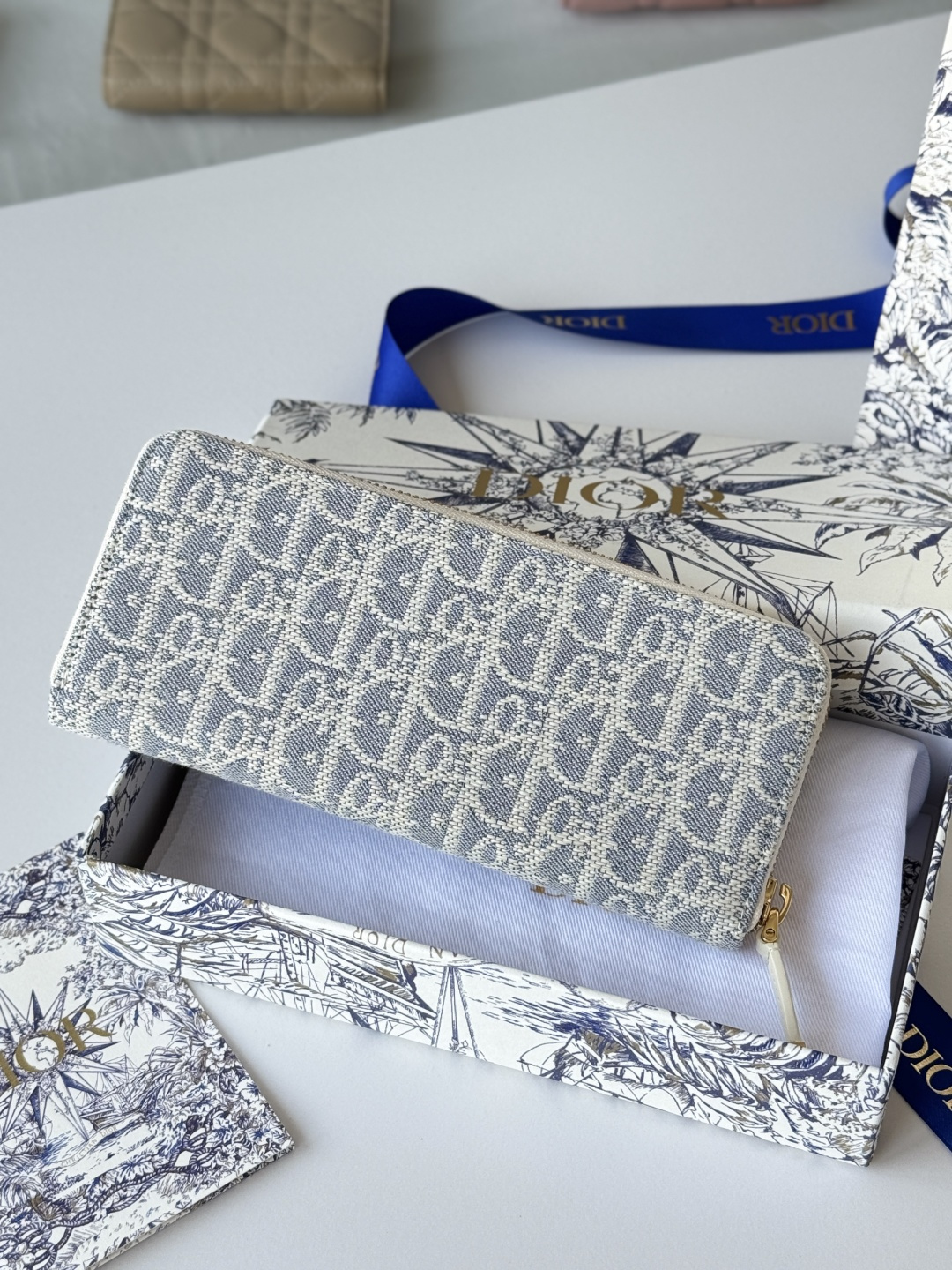 Dior 长款拉链钱包 提花布 Dior Oblique 搭配深蓝色头层牛皮 容量大双隔层