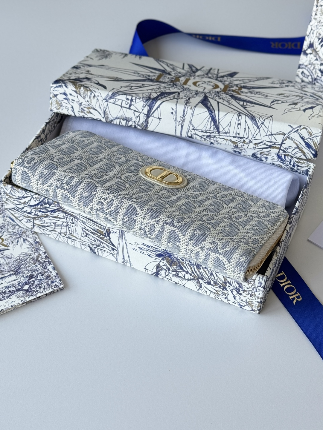 Dior 长款拉链钱包 提花布 Dior Oblique 搭配深蓝色头层牛皮 容量大双隔层