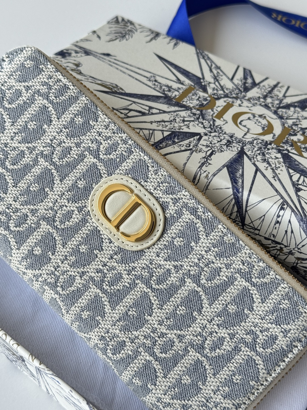Dior 长款拉链钱包 提花布 Dior Oblique 搭配深蓝色头层牛皮 容量大双隔层
