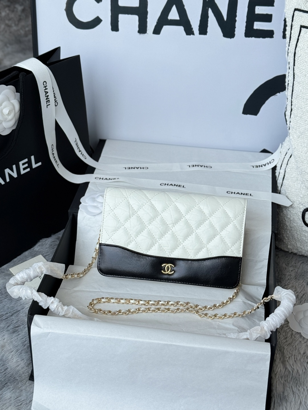 NO:388674,Woc pleated calfskin chain bag Multifunctional fashion chain cross bag Hand-held cross-body universal Model A84389 Size 19cm, Chanel, chanel, cowhide19860909Woc 褶皱小牛皮链条包 多功能时尚链条跨包 手拿斜挎通用 型号A84389 尺寸19cm,香奈儿,chanel,cowhide,Bag