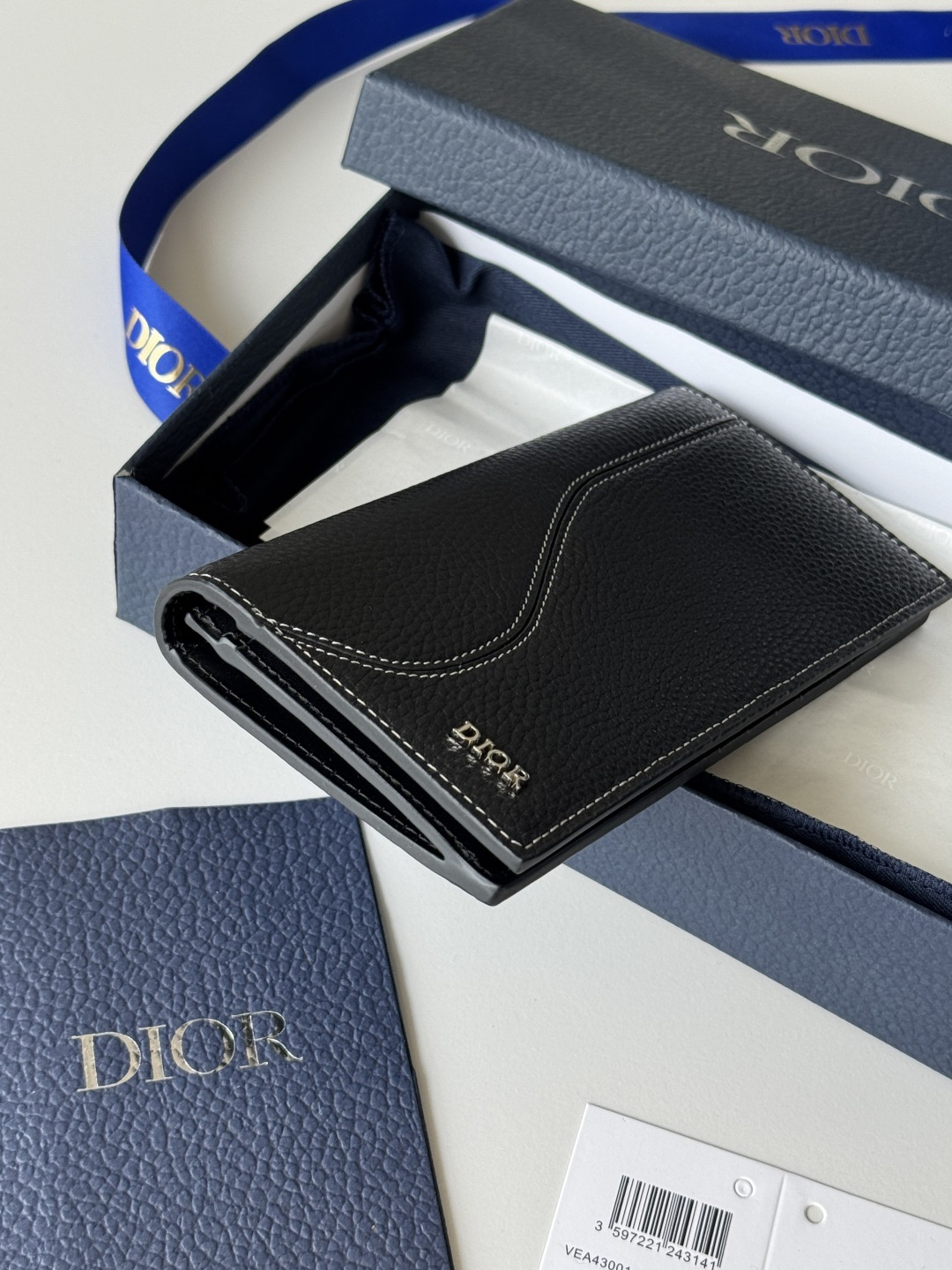 Dior 黑色粒面牛皮革细工镶嵌米色和黑色Oblique