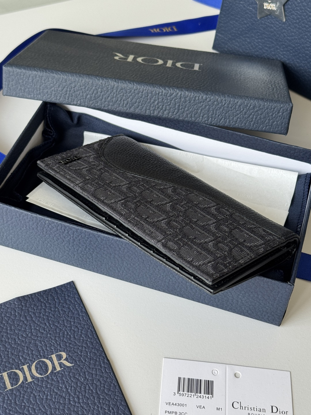 Dior 黑色粒面牛皮革细工镶嵌米色和黑色Oblique
