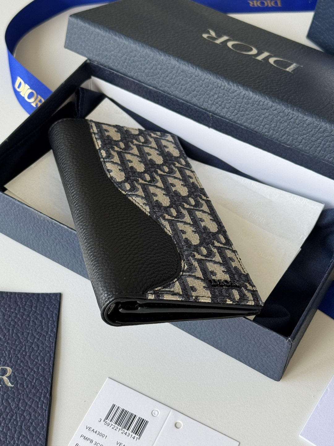 Dior 黑色粒面牛皮革细工镶嵌米色和黑色Oblique