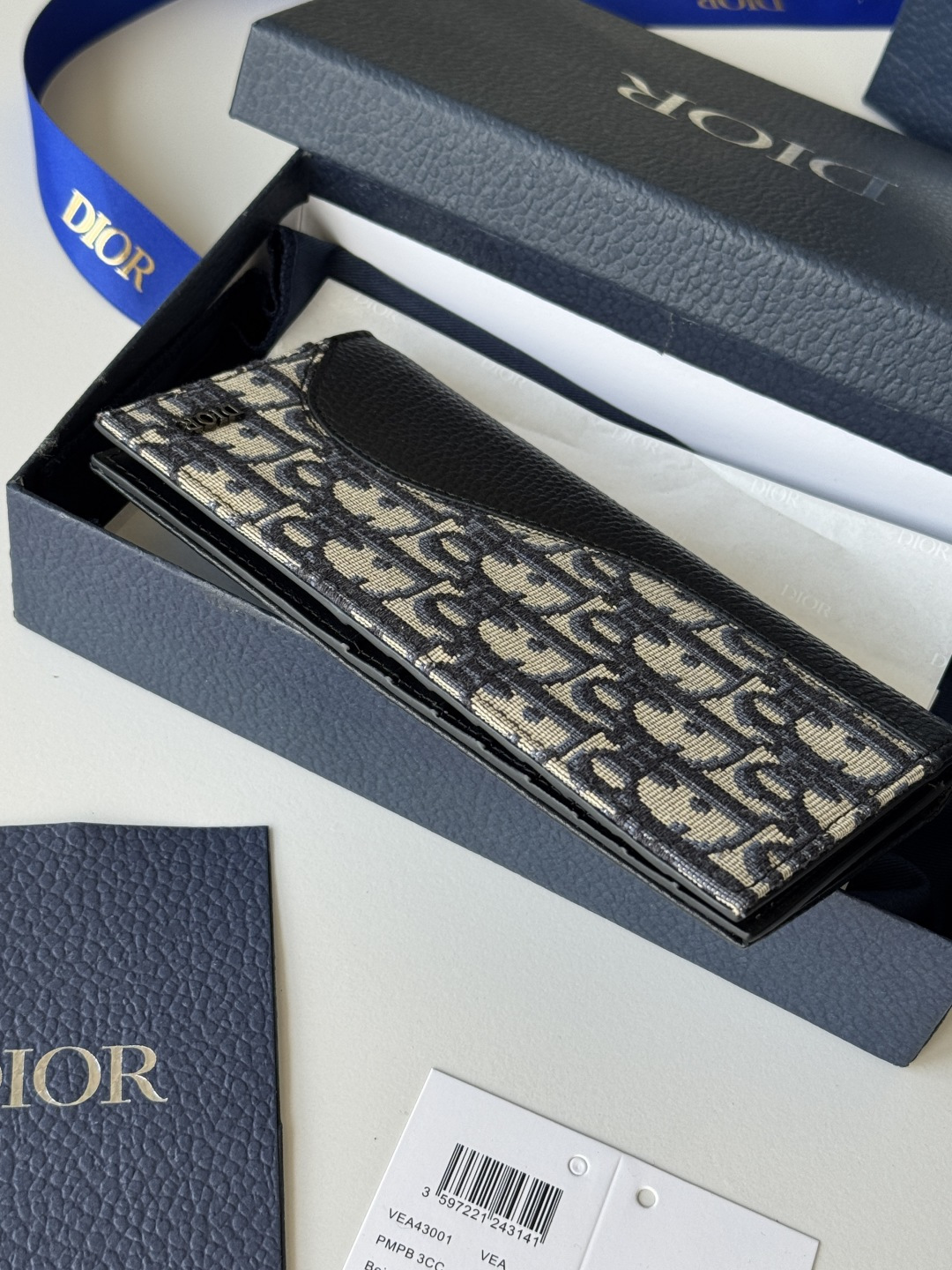 Dior 黑色粒面牛皮革细工镶嵌米色和黑色Oblique