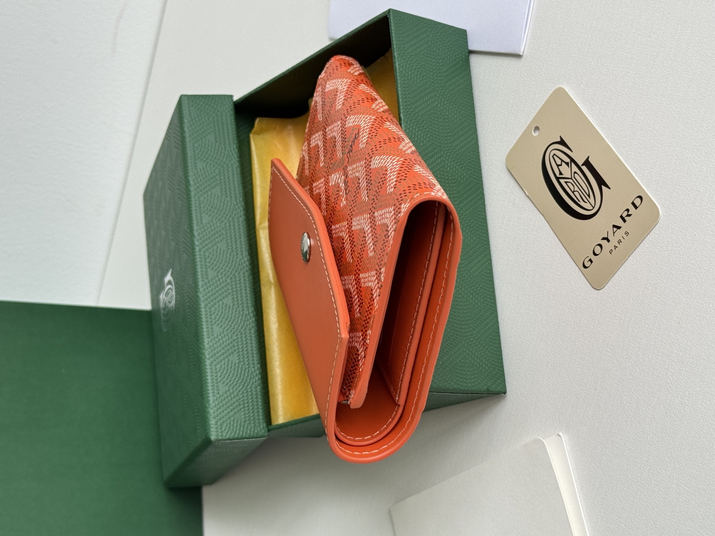 Goyard Saint-Gabriel Orange Wallet - Card Holder, Compact Trifold Design 6 cmp i1752306541145 8972 0 4