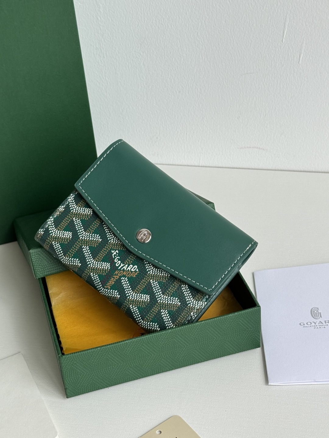 Goyard Saint-Gabriel Green Tri-Fold Wallet Card Holder Key Pouch 12 cmp i1752306618793 6801 0 11