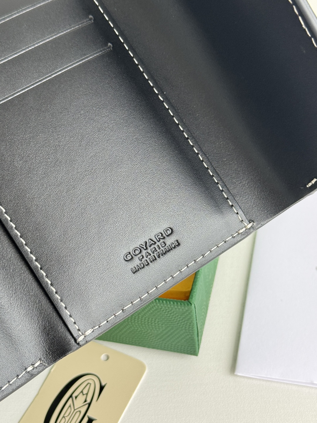 Goyard Saint-Gabriel Tri-Fold Wallet in Goyardine Canvas & Calfskin Leather 10 cmp i1752308566503 406 0 8