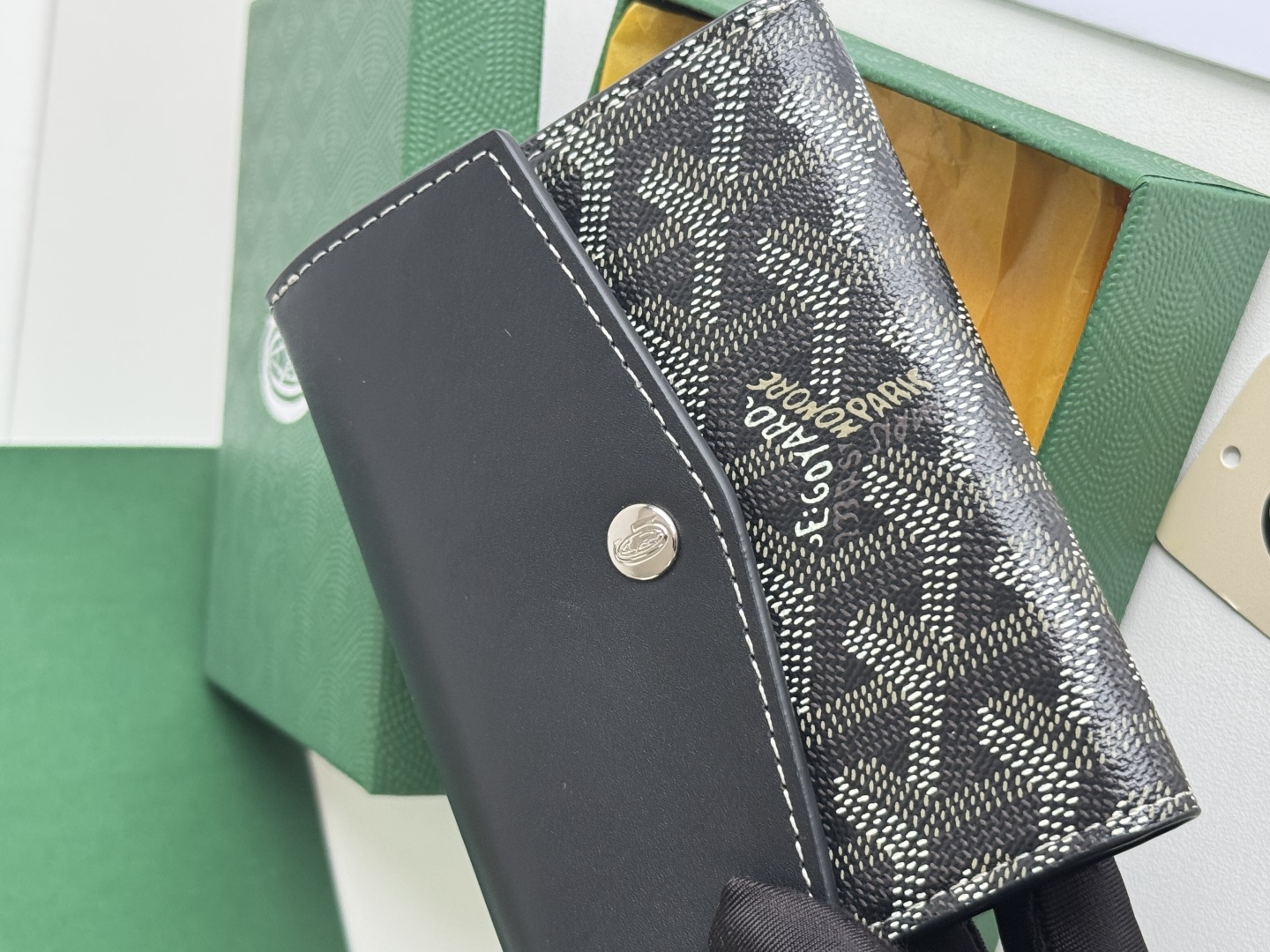 Goyard Saint-Gabriel Tri-Fold Wallet in Goyardine Canvas & Calfskin Leather 8 cmp i1752308569980 4531 0 6